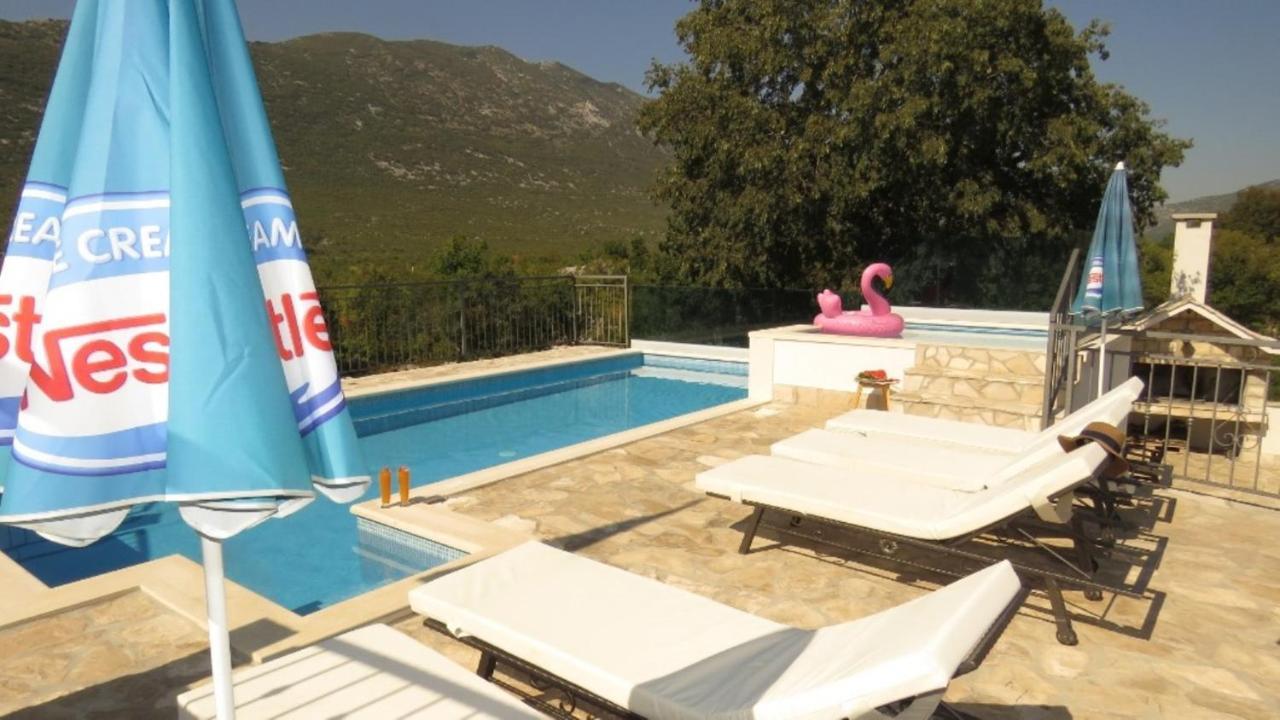 Вилла Dvori Stipanovi With Heated Pool And Jacuzzi Donje Rascane Экстерьер фото